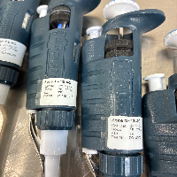 Gilson Set of 20 pipetman pipettes image 3